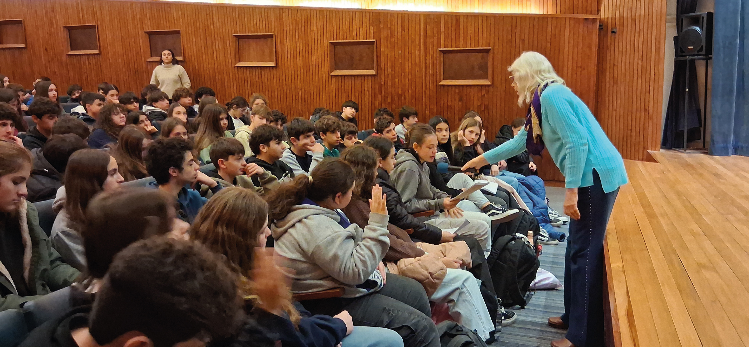 Encuentro con la escritora Lydia Carreras de Sosa