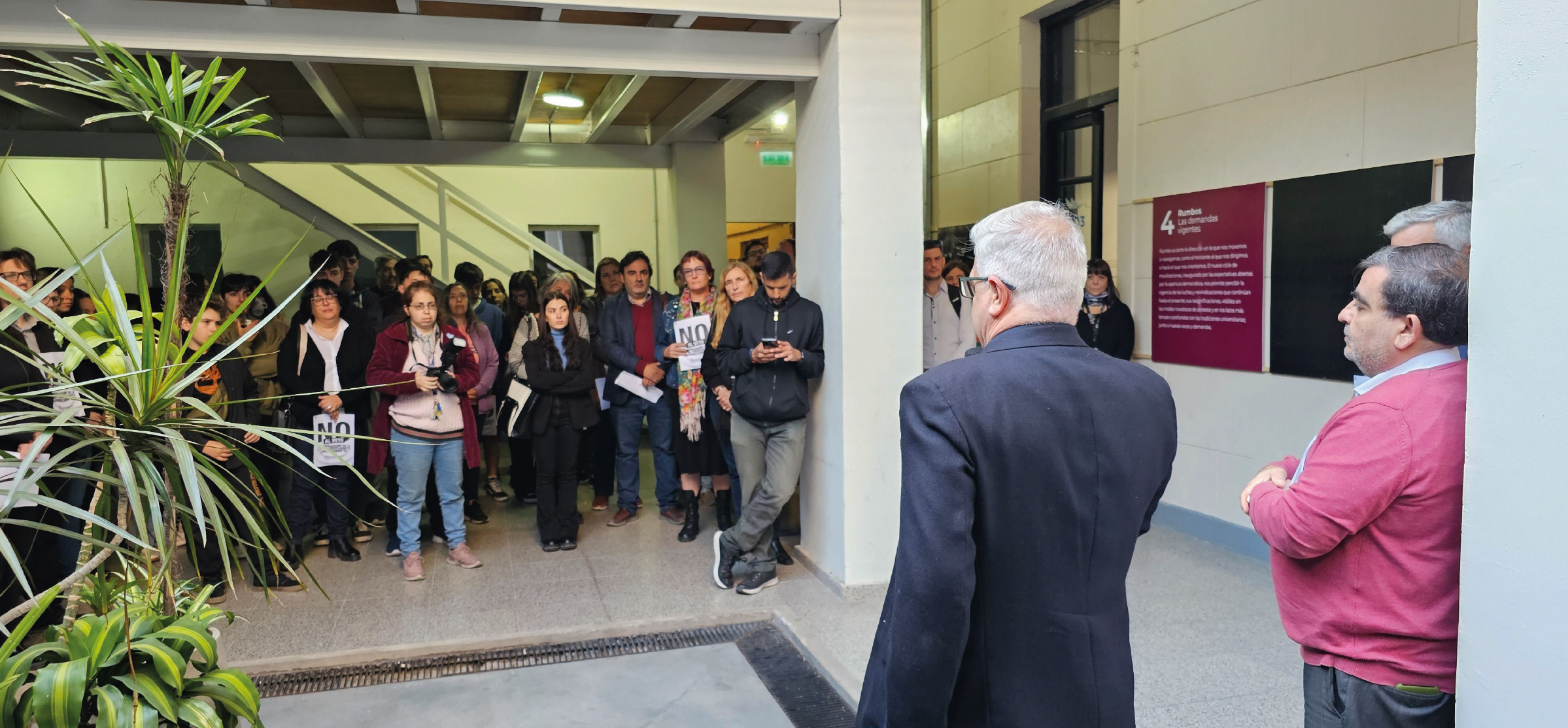 Muestra Itinerante “El Movimiento estudiantil de la Universidad a la calle”